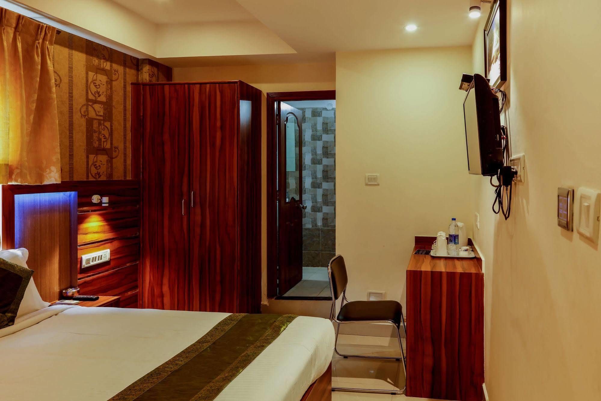 Itsy Hotels Elmas Golden Key Bangalore Eksteriør billede